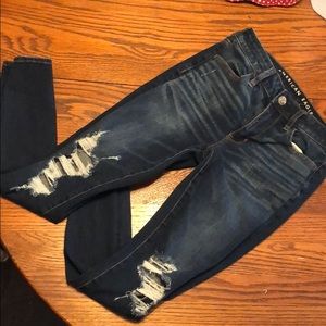 American Eagle distressed dark wash jeans 4 short